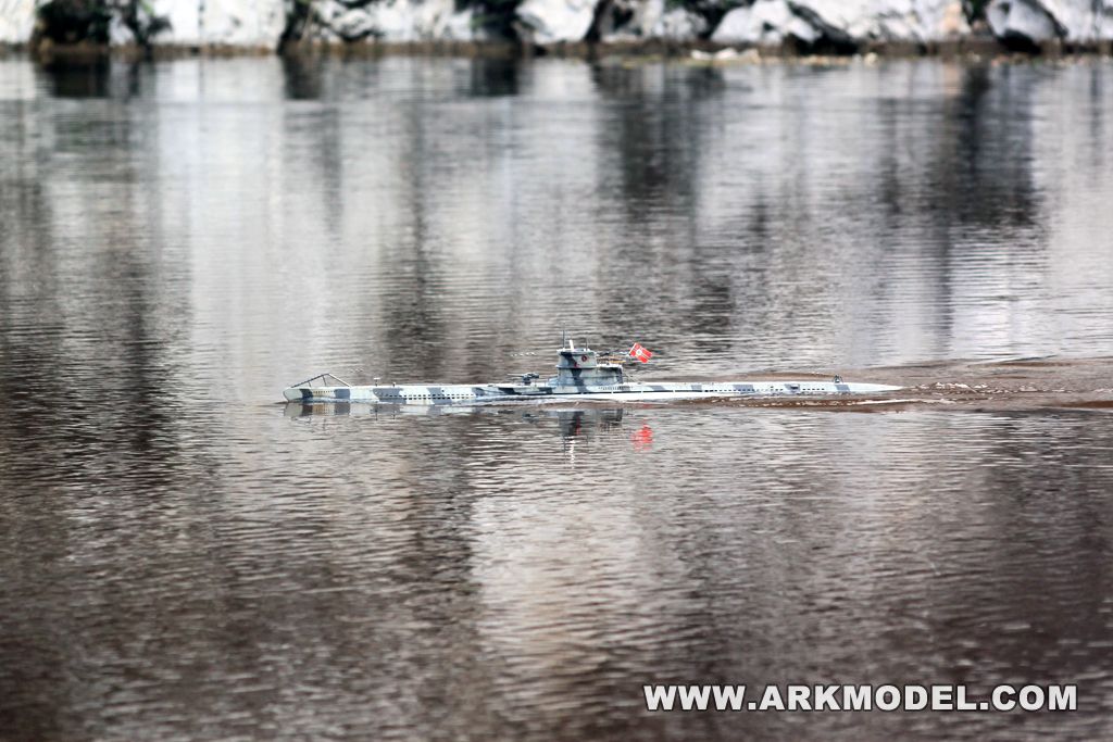 The Ship Model Forum • View topic 1/48 VIIB U82 Submarine underway